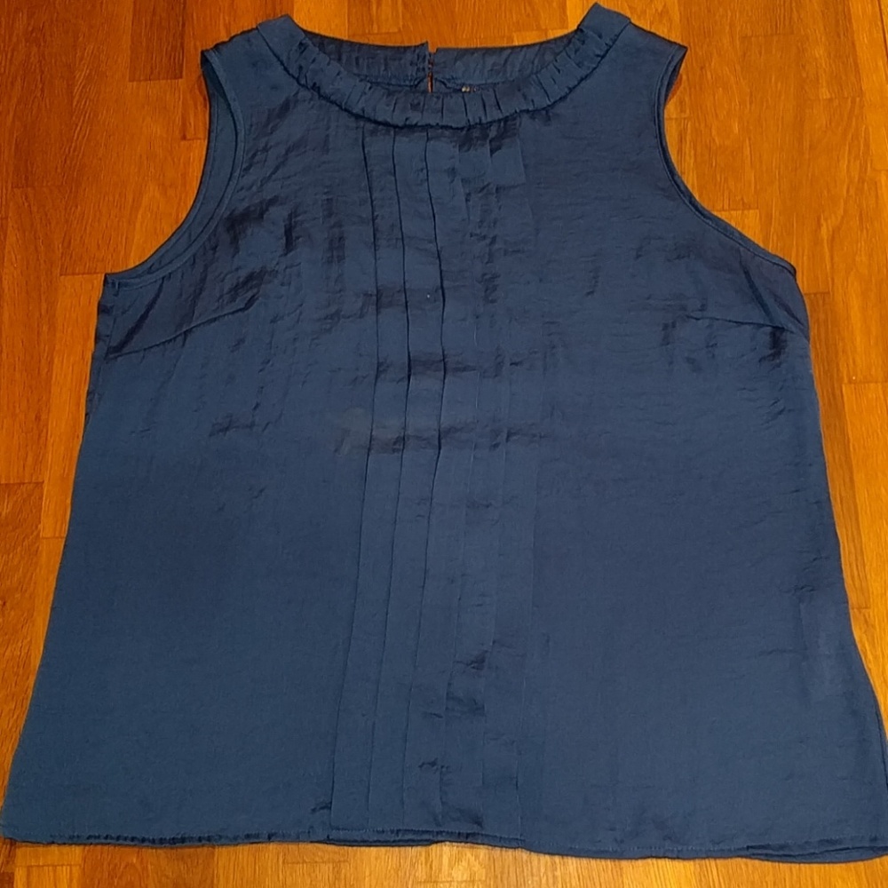 Tank, Deep Blue - Picture 5 of 6